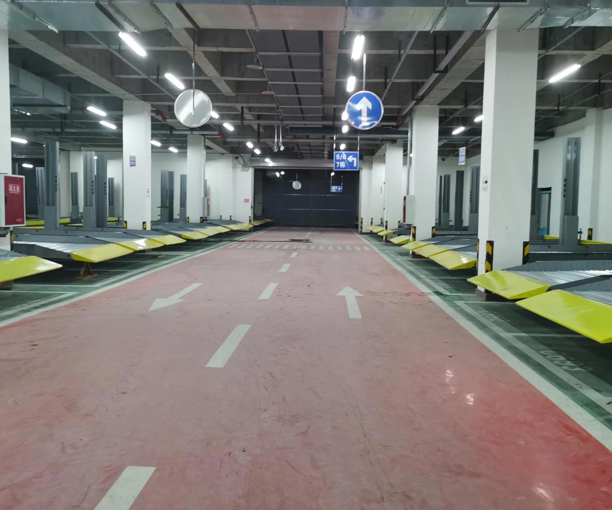 澄江兩層升降橫移停車庫安裝
