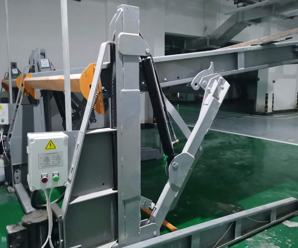 雙層升降橫移機(jī)械立體停車設(shè)備拆除.jpg